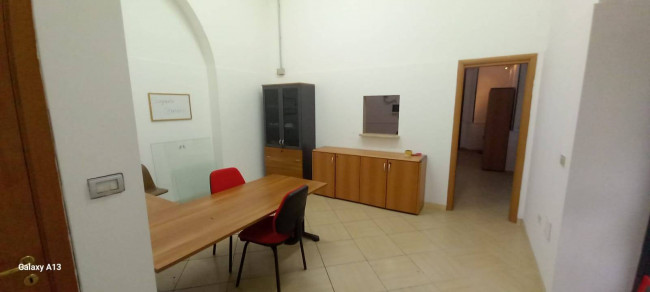 Locale commerciale in affitto a Eboli