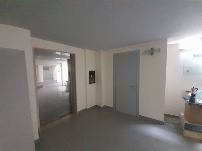 Edificio commerciale o terziario in vendita a Eboli