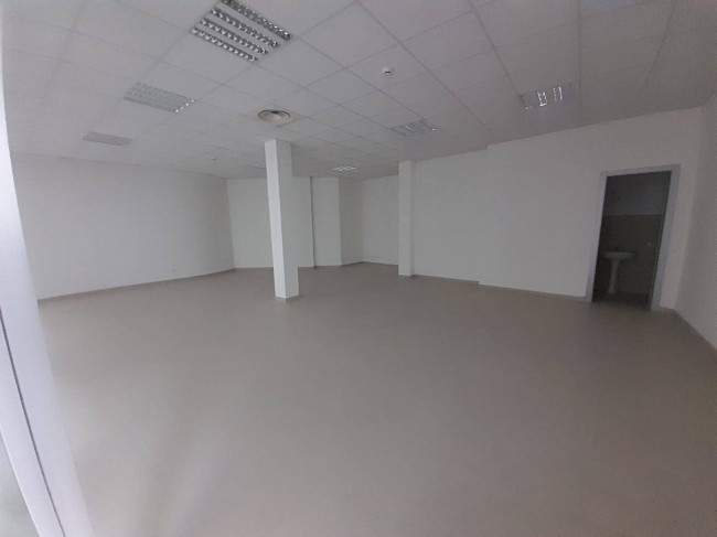 Edificio commerciale o terziario in vendita a Eboli