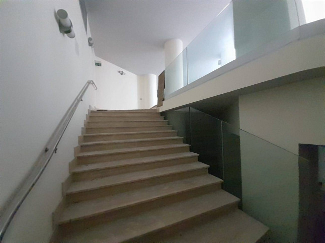 Edificio commerciale o terziario in vendita a Eboli