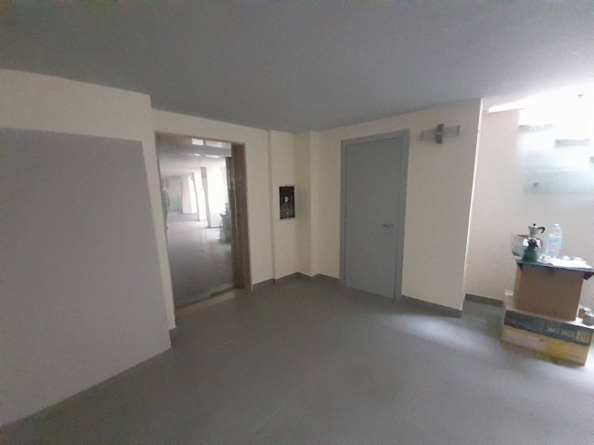 Edificio commerciale o terziario in vendita a Eboli