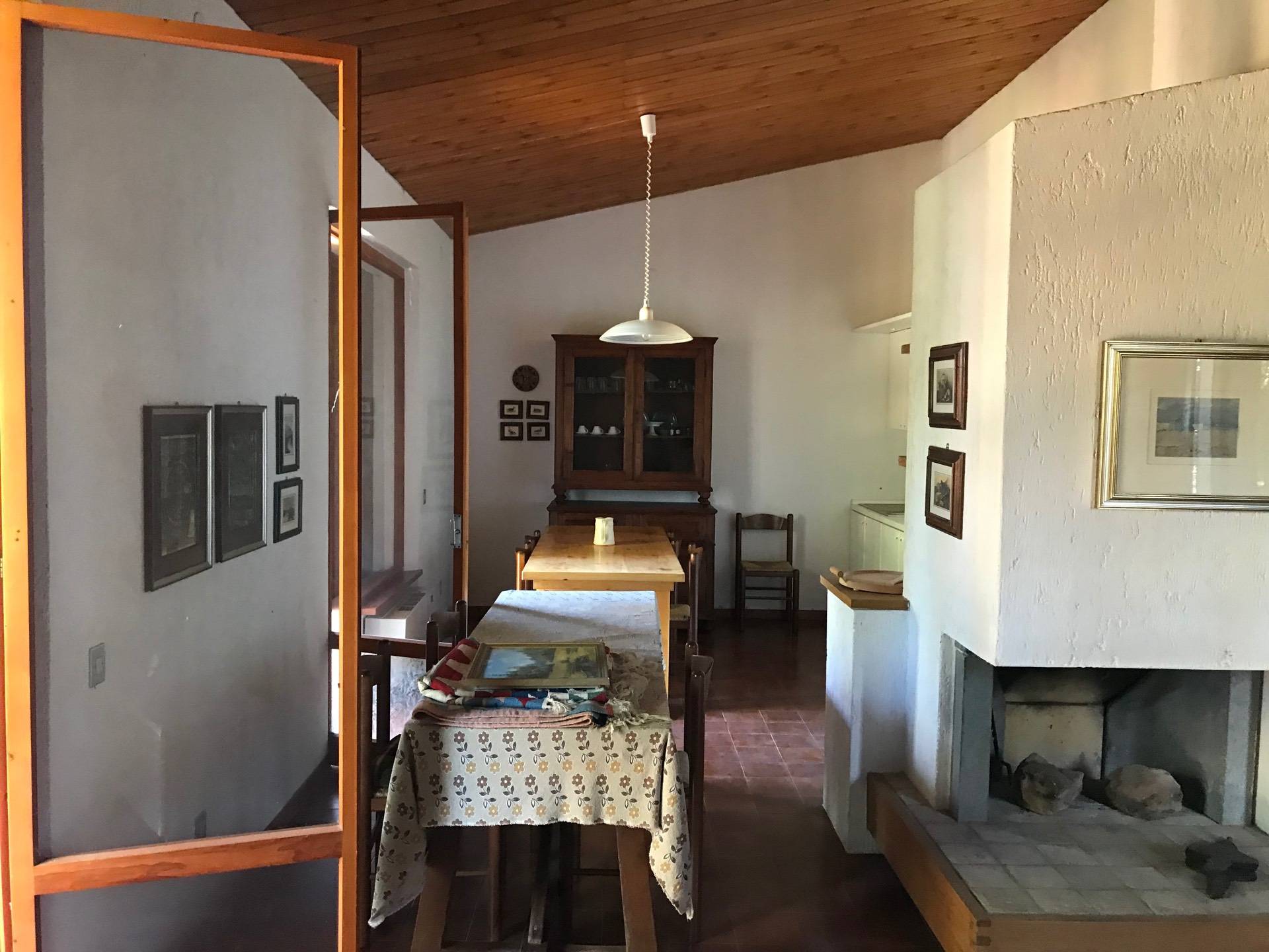 Villa in vendita a Mombaroccio (PU)