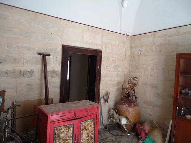 Stabile intero - Palazzo LECCE vendita  Leuca  Immobiliare Leuca Sas