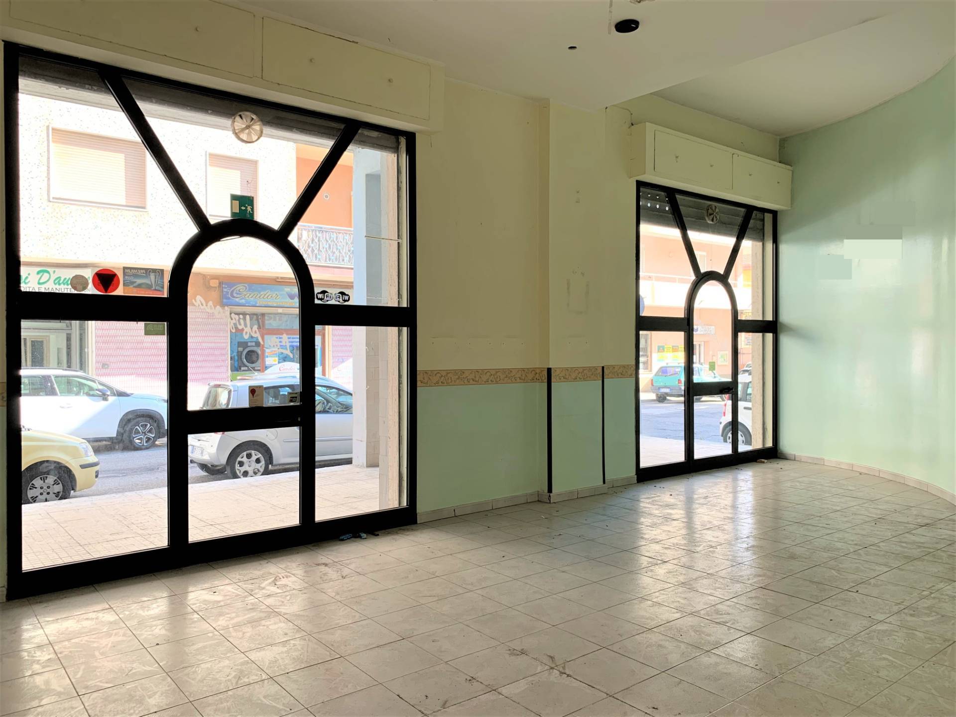 Negozio - Loc.Com. CATANZARO affitto  Lido Corso  Corradino Real Estate di Domenico Corradino