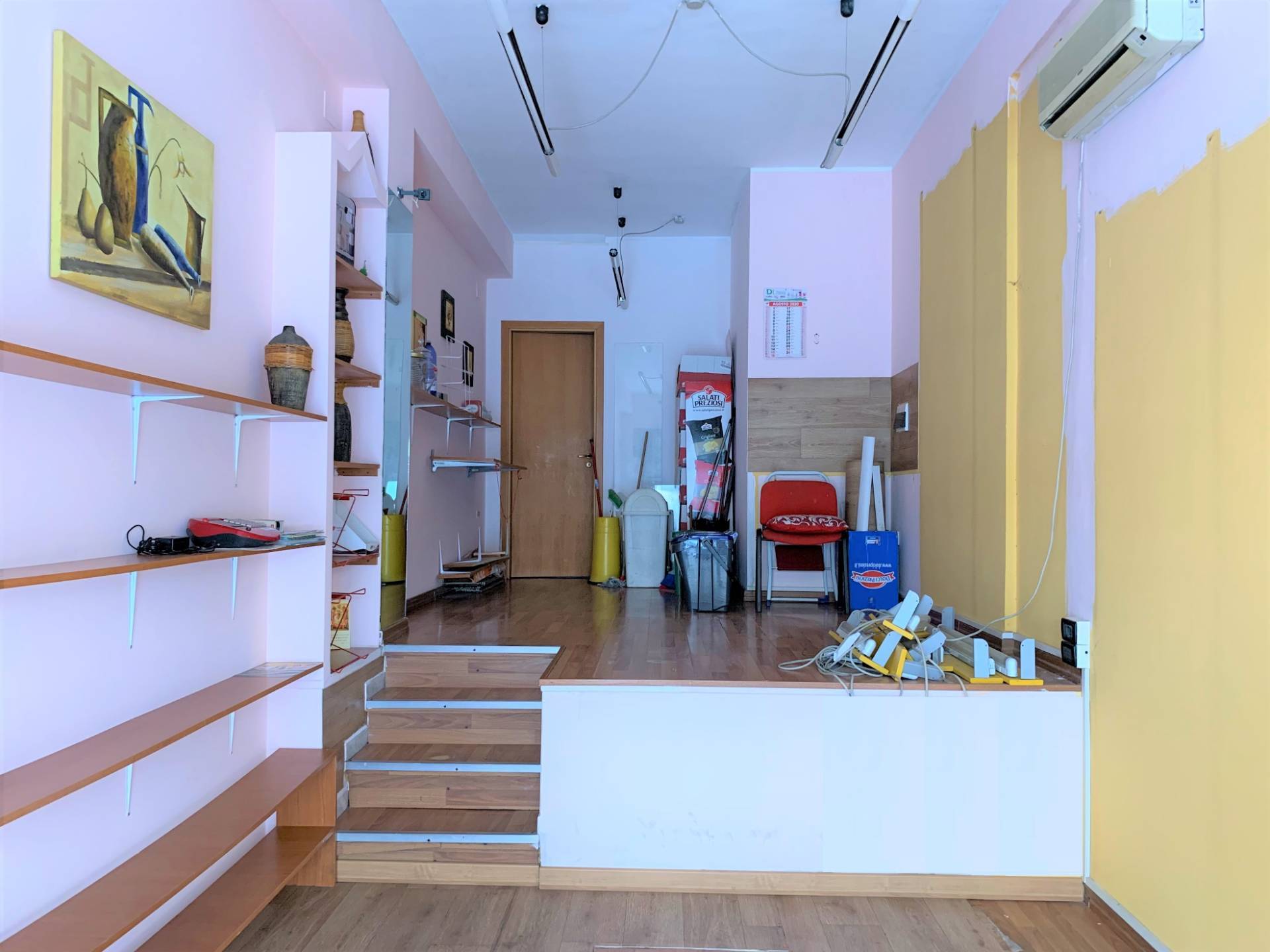 Negozio - Loc.Com. CATANZARO affitto  Santa Maria  Corradino Real Estate di Domenico Corradino