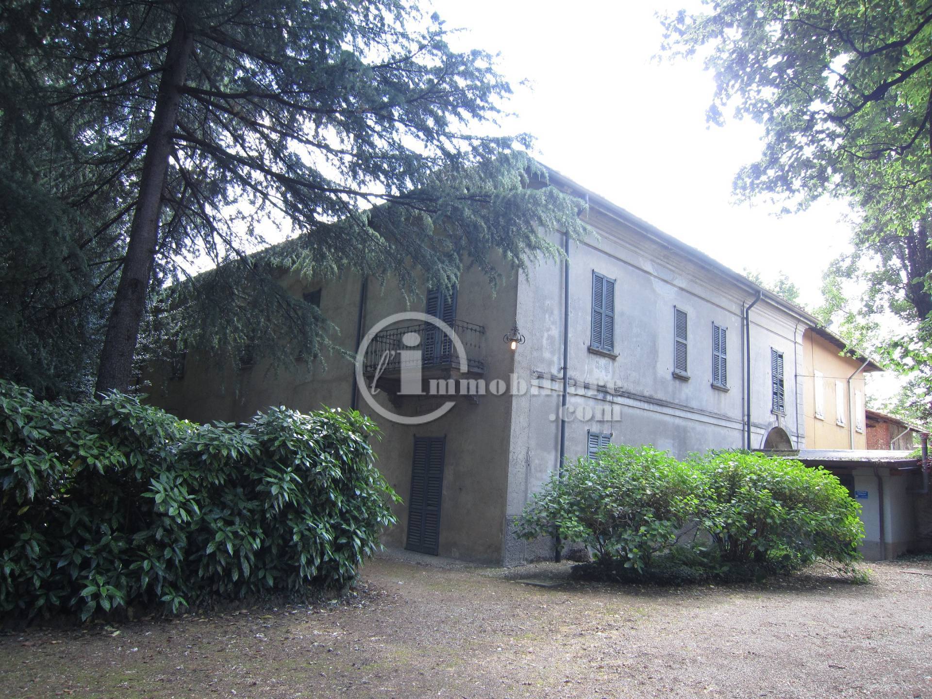 Villa in vendita a Lomazzo (CO)