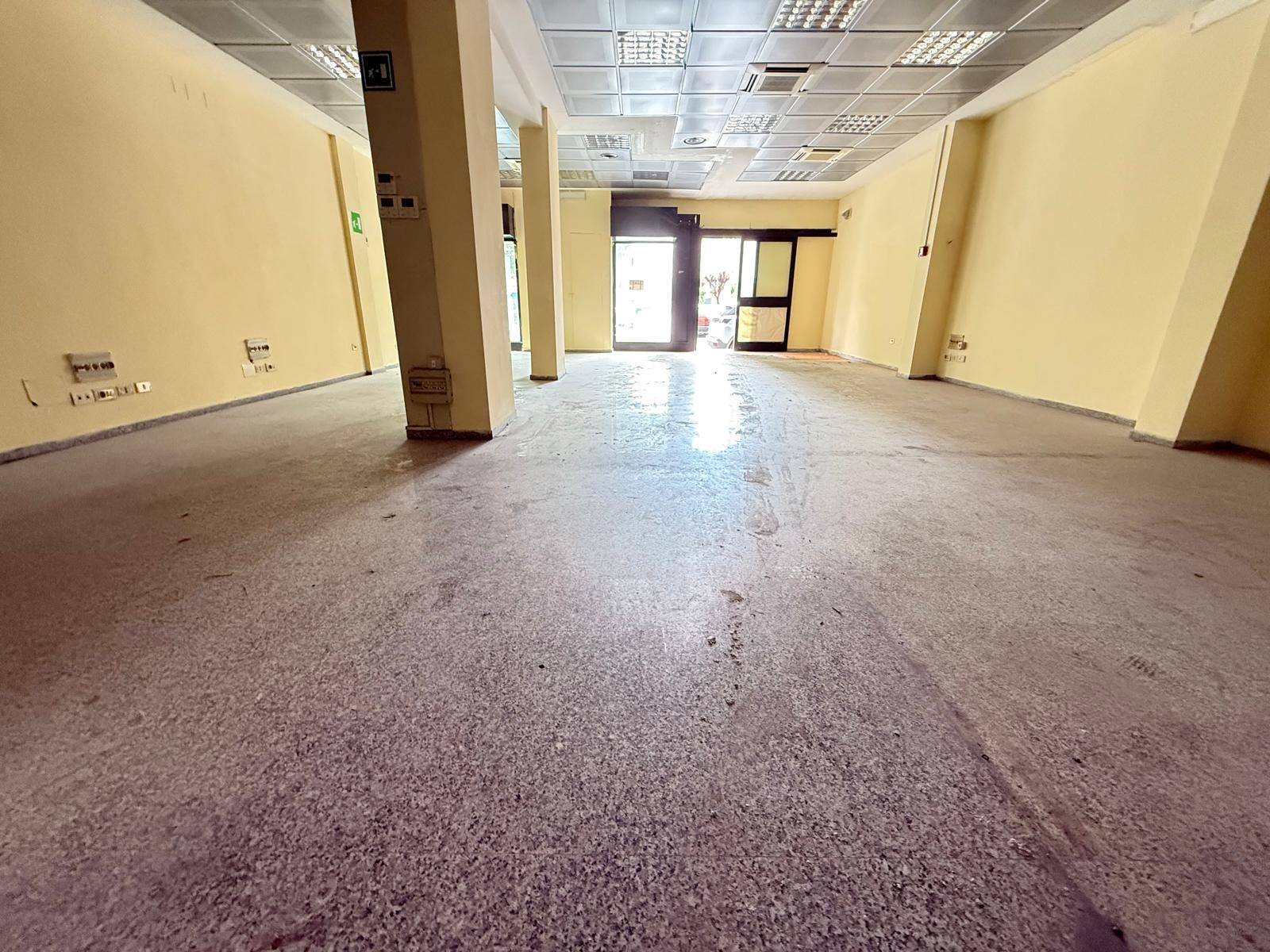 Negozio in affitto a Caserta (CE)