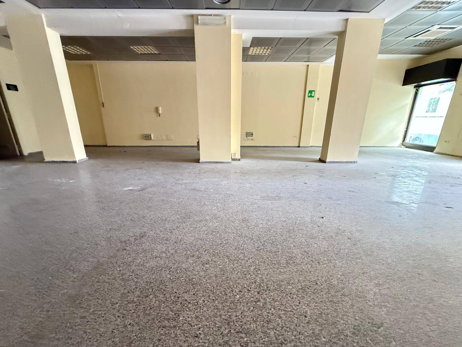 Negozio in affitto a Caserta (CE)