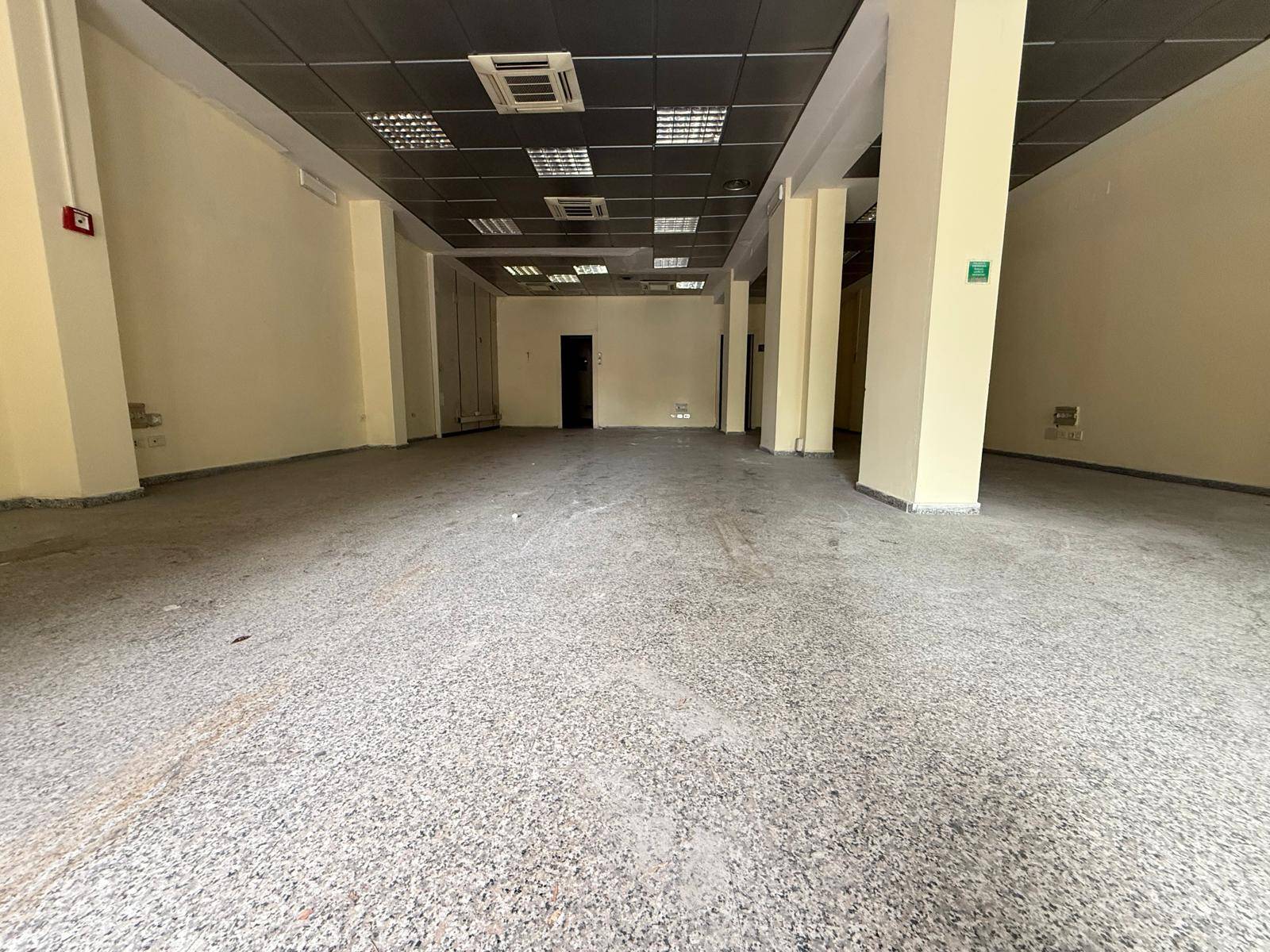 Negozio in affitto a Caserta (CE)