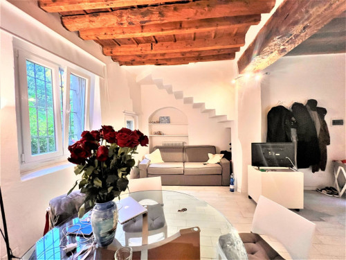   in <br/> rent a Milano