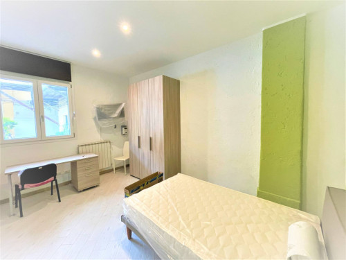   in <br/> rent a Milano