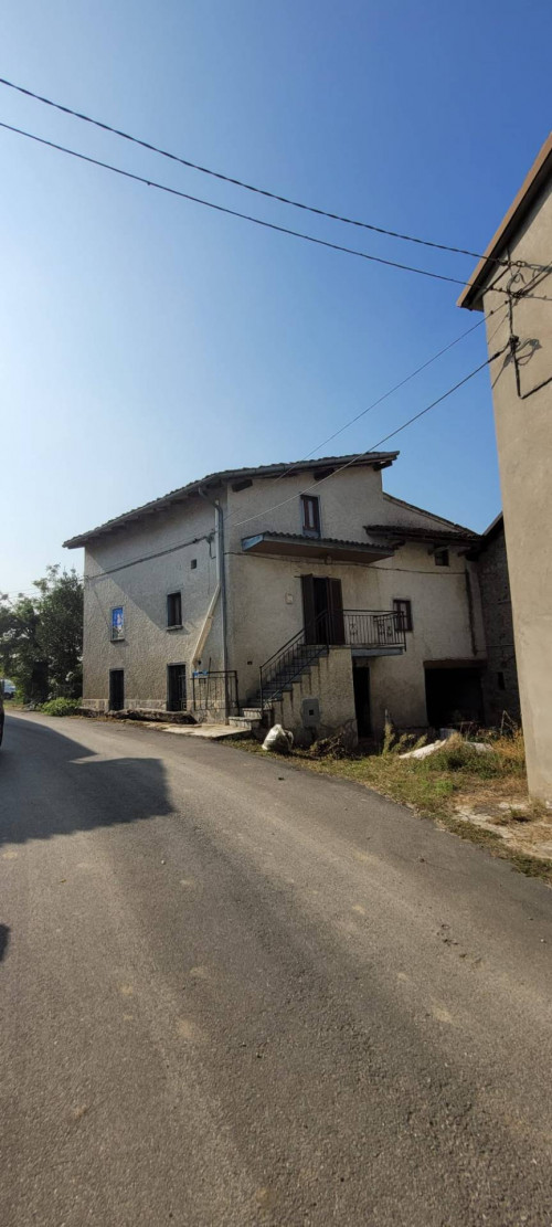 Casa indipendente in vendita a Golferenzo (PV)