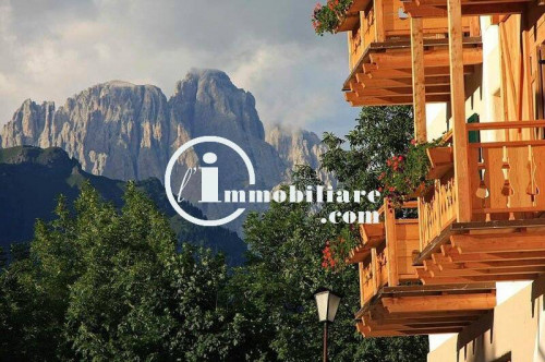 Albergo/Hotel in vendita a San Giovanni Di Fassa-sèn Jan (TN)