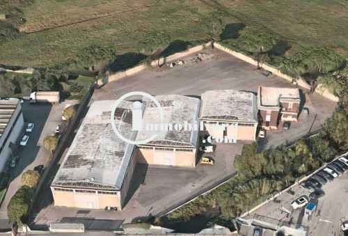 Capannone industriale  in <br/> vendita a Roma