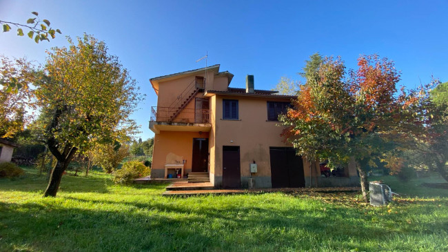 Villa in vendita a Sutri (VT)