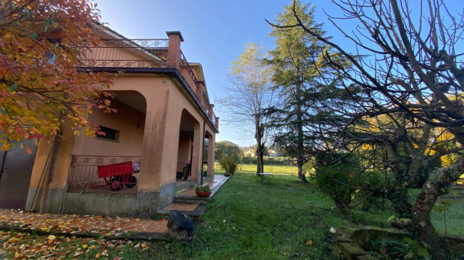 Villa in vendita a Sutri (VT)