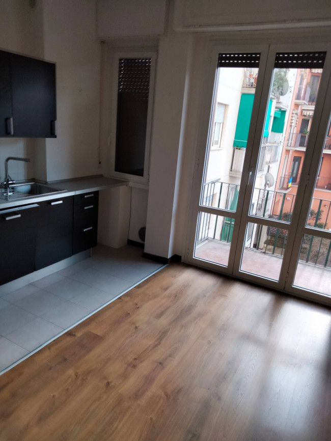 Appartamento in affitto a De Angeli, Milano (MI)