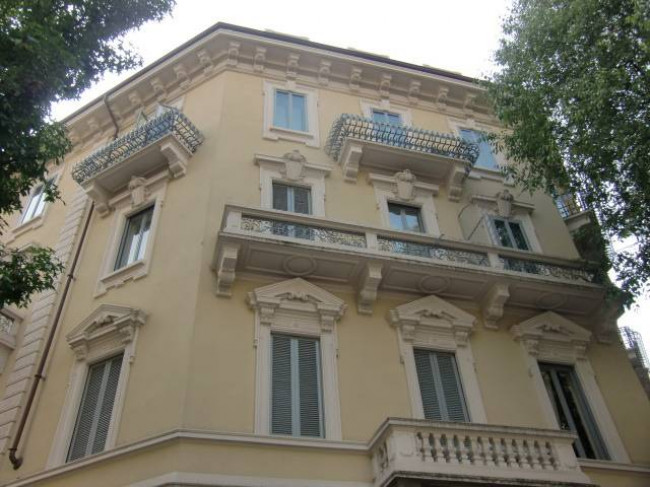 Appartamento in affitto a Centro Storico, Milano (MI)
