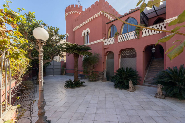 Villa in vendita a Letojanni (ME)