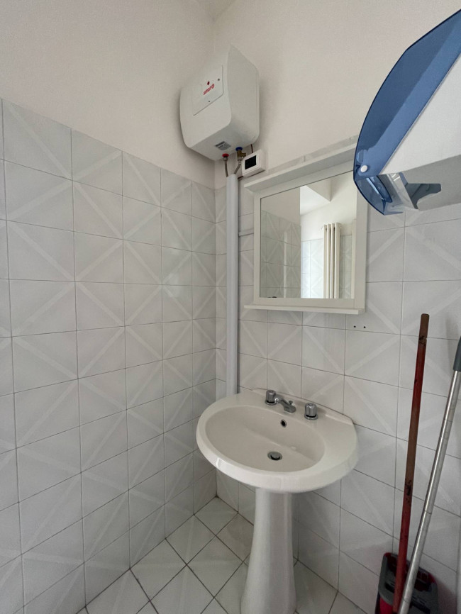 Palazzo/Stabile uso commerciale in vendita a Pescara