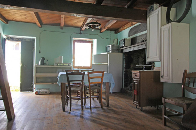 Porzione di villa  in <br/> vendita a Bedonia