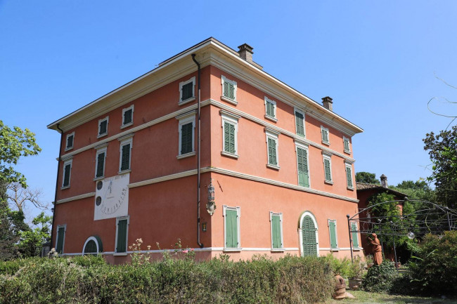 Villa Singola  in <br/> vendita a Felino