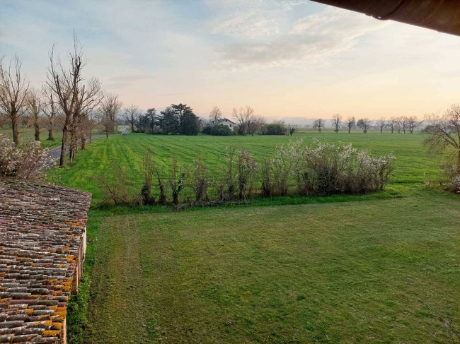 Casale/Rustico  in <br/> vendita a Parma