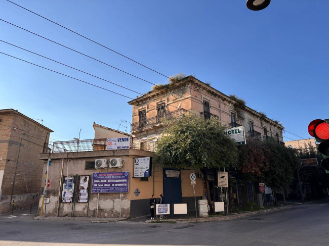 Palazzo in vendita a Melito Di Napoli (NA)