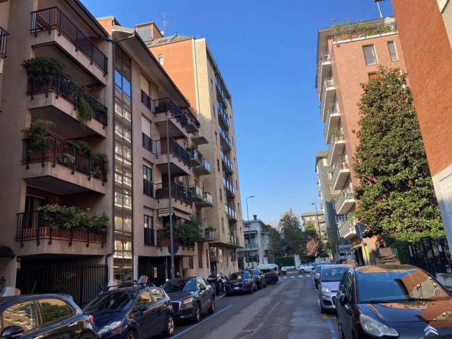 Box - Garage  in <br/> vendita a Milano