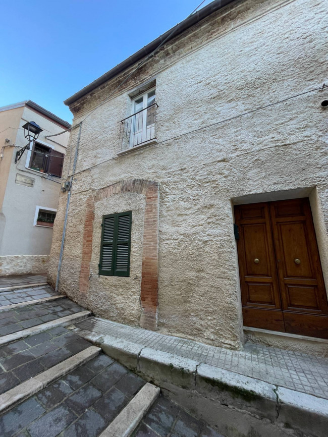 Casa indipendente in vendita a Bucchianico