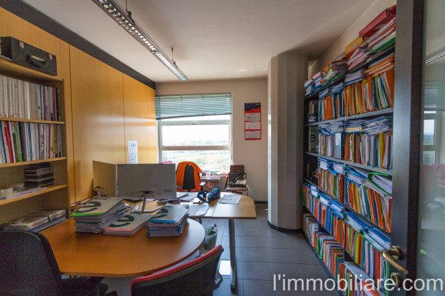 Ufficio/studio  in <br/> affitto a Verona