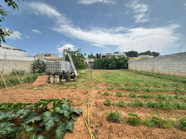 Terreno edificabile  in <br/> vendita a Lequile