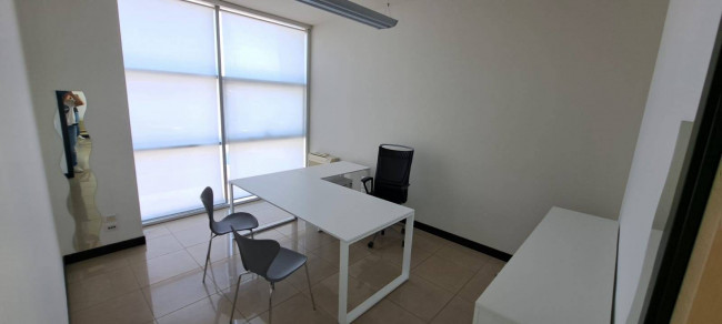 Ufficio/studio in affitto a Città Sant'Angelo
