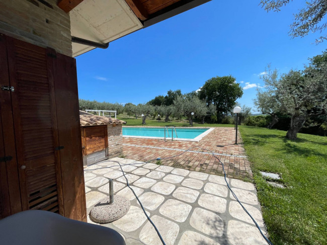 Villa Singola in vendita a Loreto Aprutino