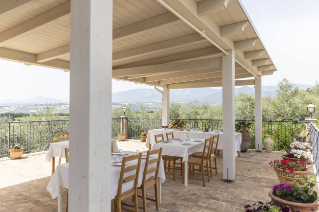 Villa Singola in vendita a Loreto Aprutino