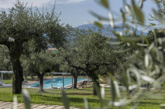 Villa Singola in vendita a Loreto Aprutino