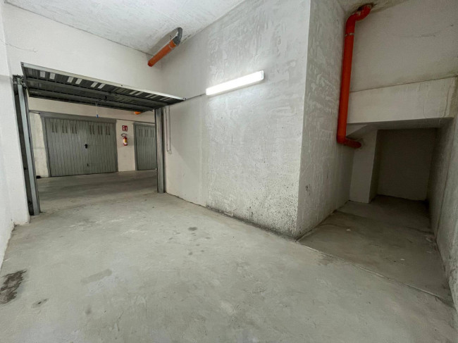 Box - Garage  in <br/> vendita a San Nicola la Strada