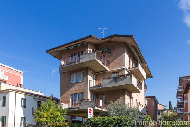 Stanza  in <br/> affitto a Verona