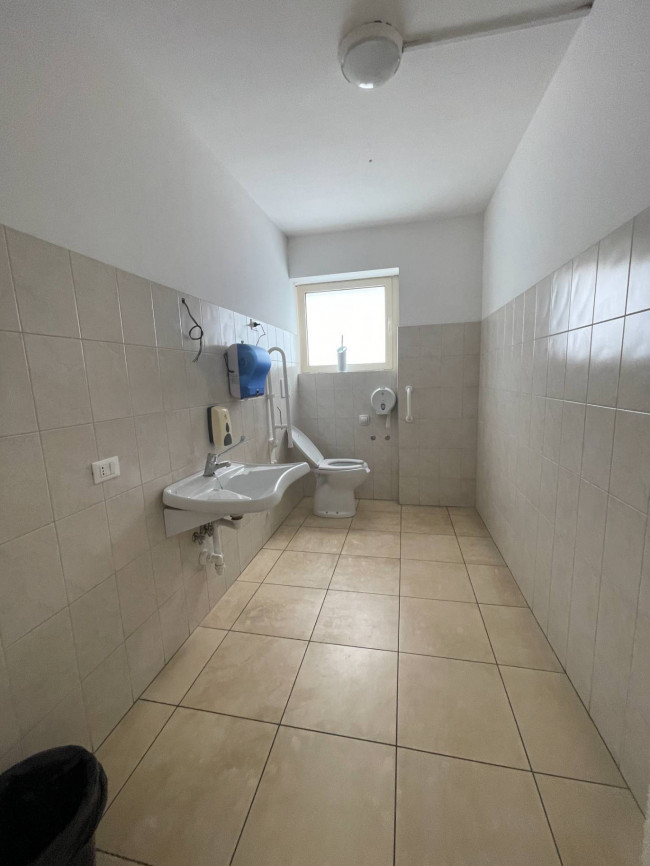 Capannone industriale in vendita a San Giovanni Teatino