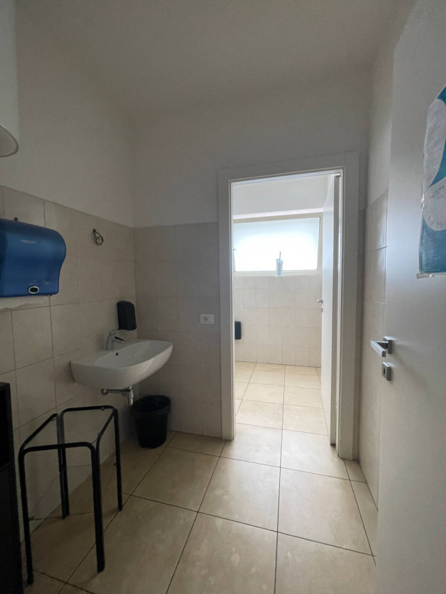 Capannone industriale in vendita a San Giovanni Teatino