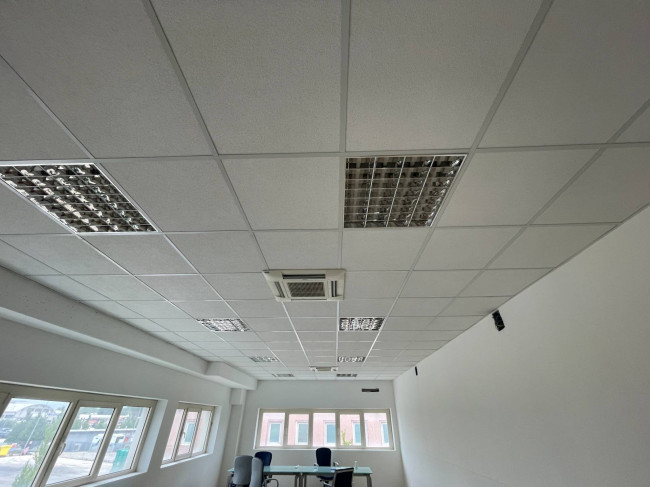 Capannone industriale in vendita a San Giovanni Teatino