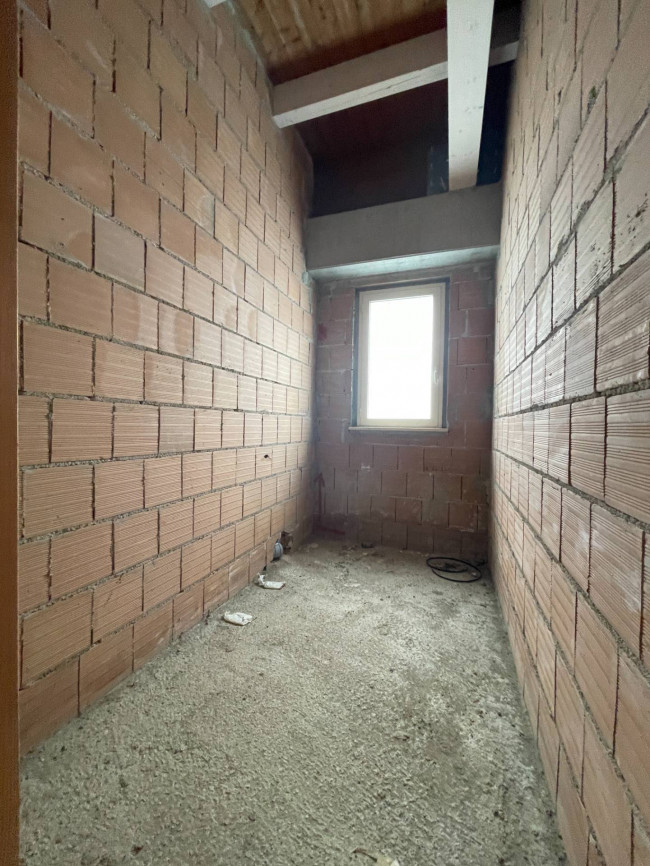 Capannone industriale in vendita a San Giovanni Teatino