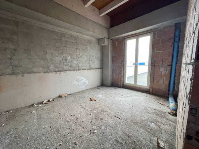 Capannone industriale in vendita a San Giovanni Teatino