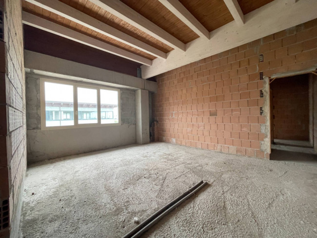 Capannone industriale in vendita a San Giovanni Teatino