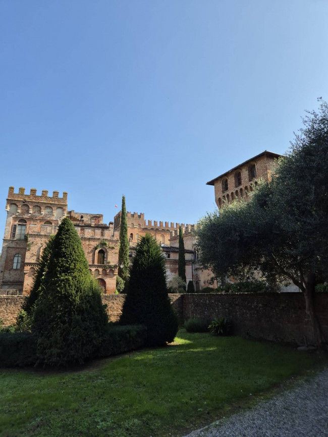 Palazzina/Stabile  in <br/> vendita a Torre de' Picenardi