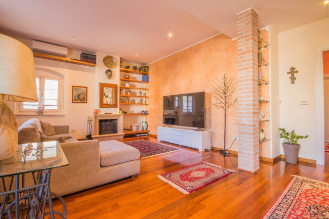 Porzione di villa  in <br/> vendita a Povegliano Veronese