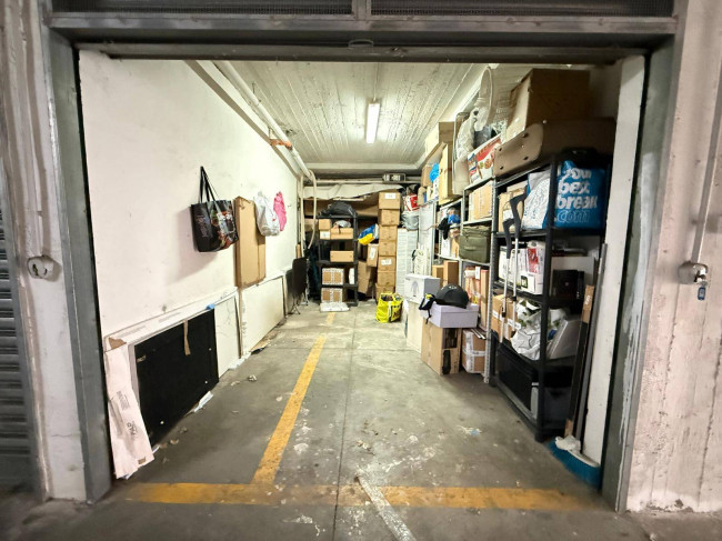 Box - Garage  in <br/> vendita a Caserta