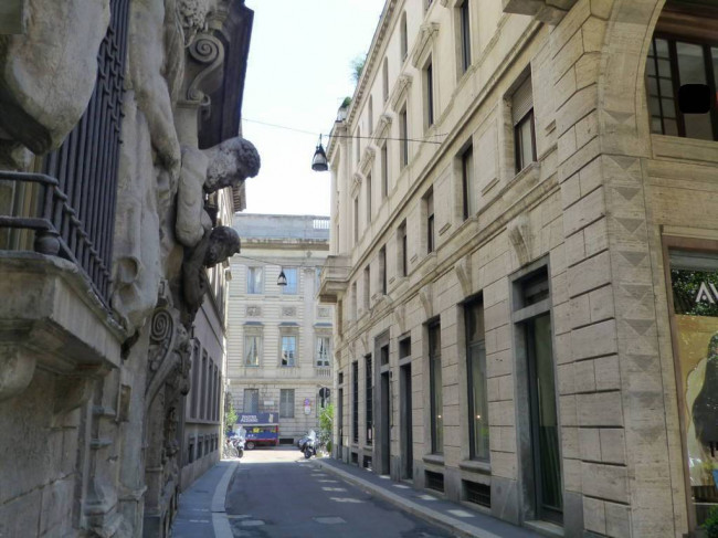 Negozio  in <br/> affitto a Milano