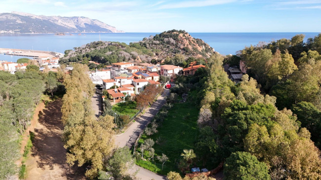Terreno edificabile  in <br/> vendita a 