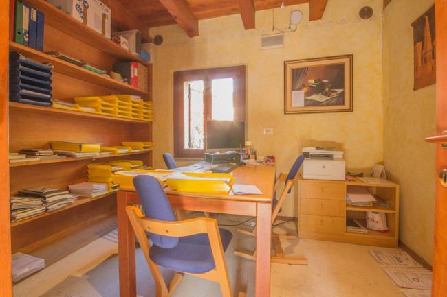Ufficio/studio  in <br/> affitto a Povegliano Veronese